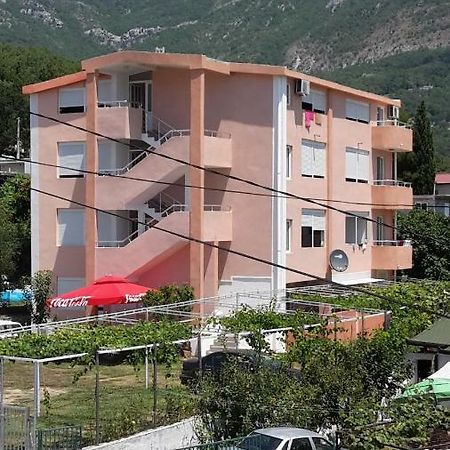 Apartments Music Sutomore Exteriér fotografie