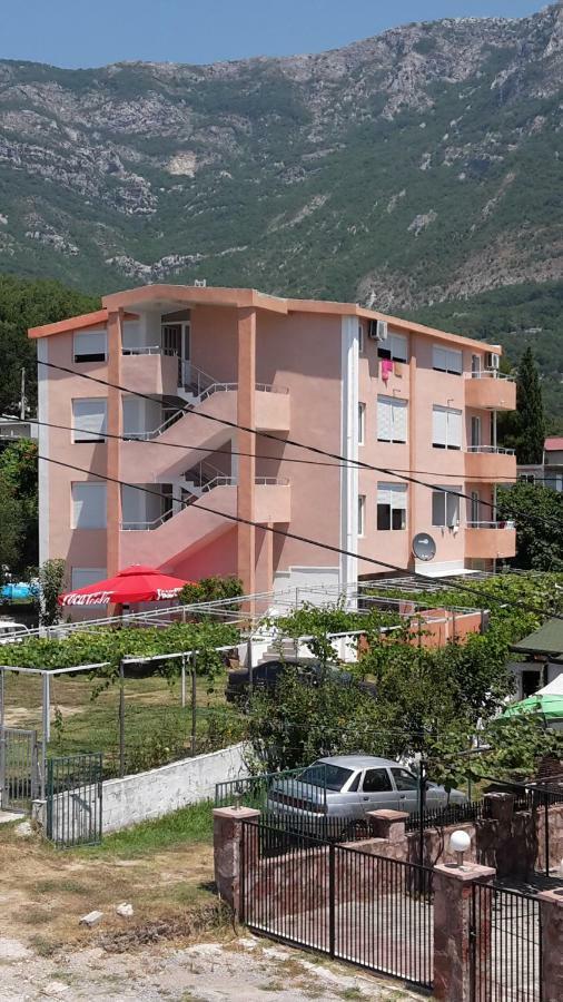 Apartments Music Sutomore Exteriér fotografie
